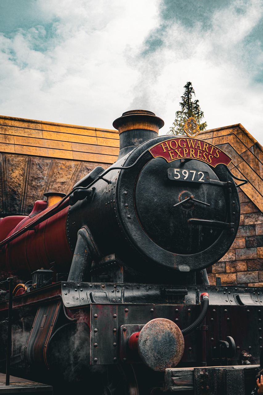 train-8044059_1280.jpg